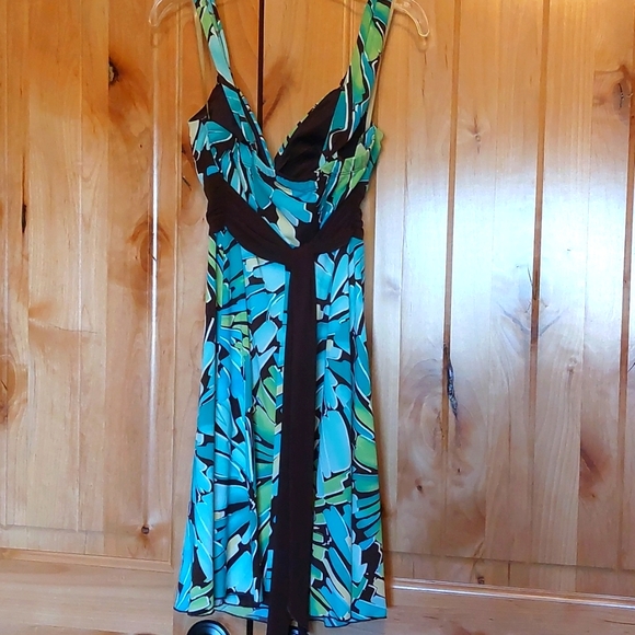 Hawaiian Halter Sundress - Picture 2 of 4